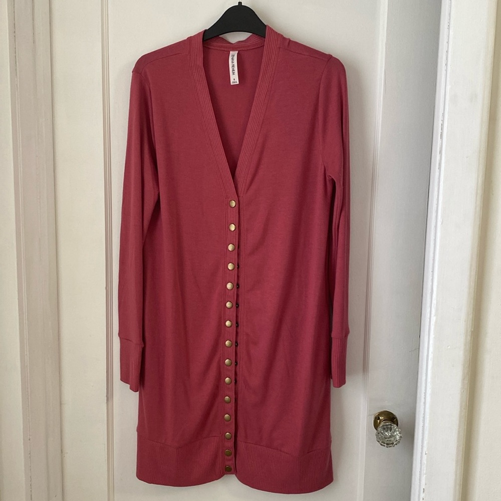 Long snap cardigan (berry)